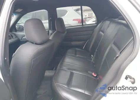 2010 Ford Crown Victoria Police/Police Interceptor из США, поврежденный, VIN 2FABP7BV2AX135091